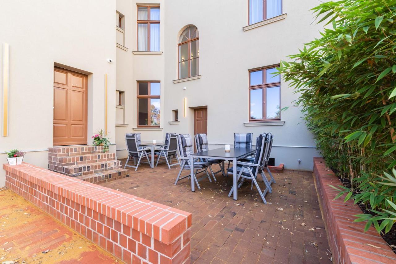 Liebknecht 13 Bernburg Exterior foto